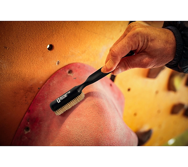 C0108BX00 – CLIMBING BRUSH