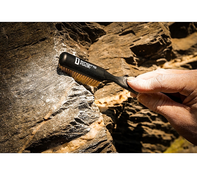 C0108BX00 – CLIMBING BRUSH